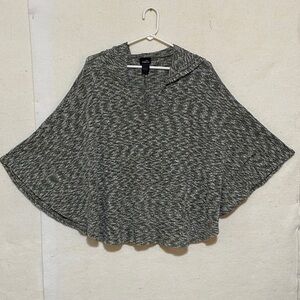 RUE21 Marled Olive Green & Gray Knit Poncho with Collar